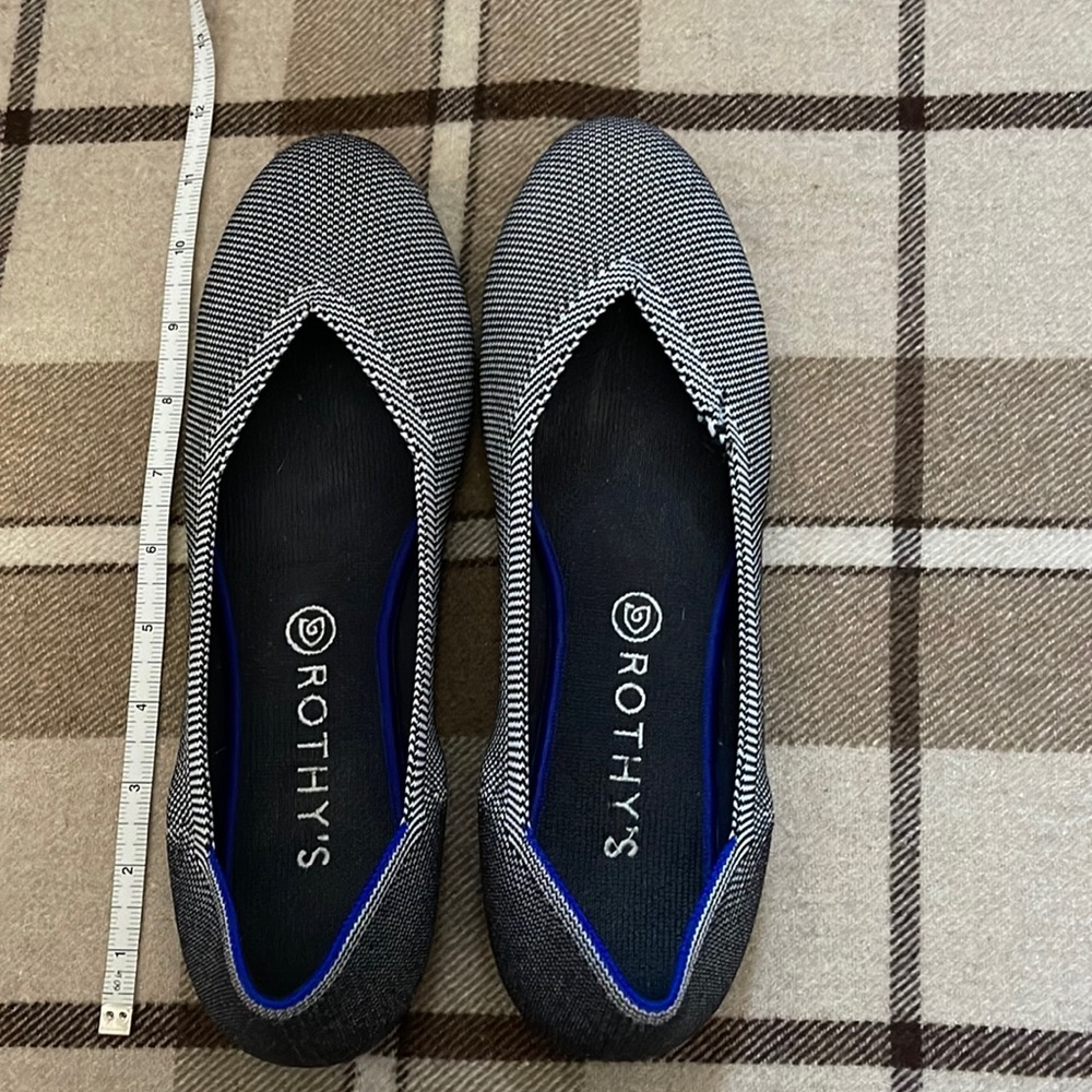 Authentic Rothy’s in size W 11